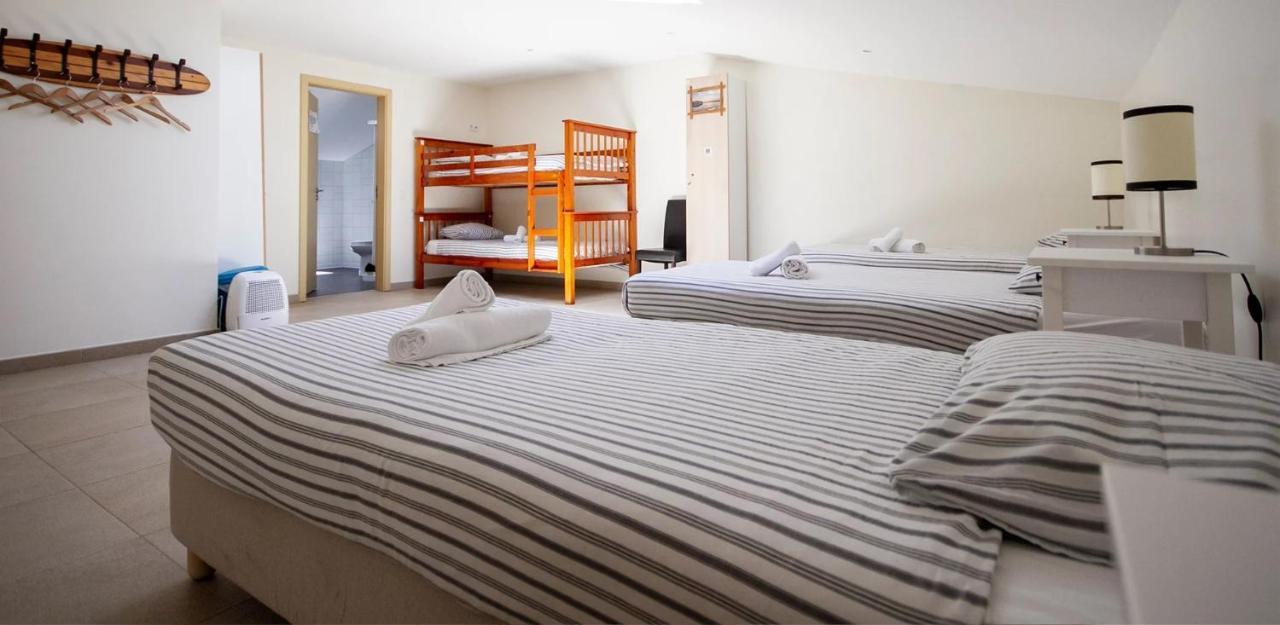בליאל Peniche Surfcamp Hostel מראה חיצוני תמונה