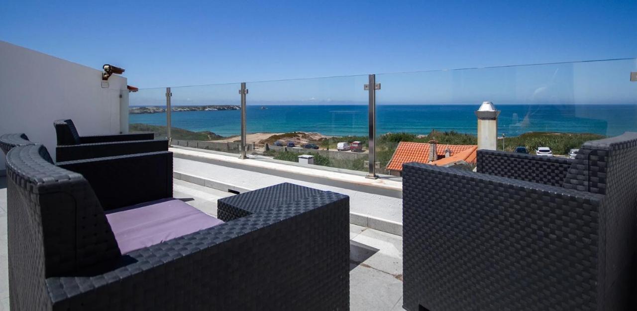 בליאל Peniche Surfcamp Hostel מראה חיצוני תמונה