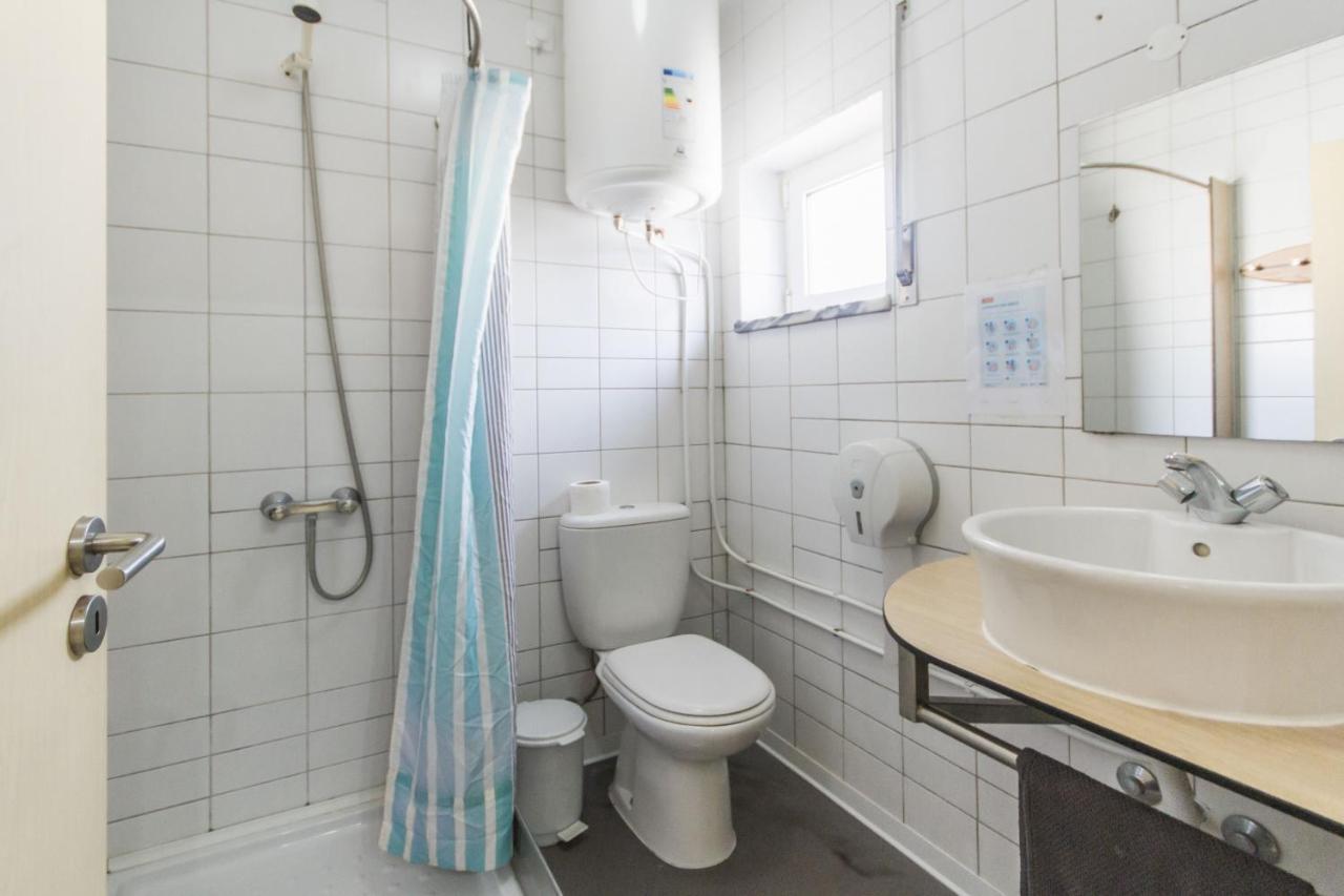 בליאל Peniche Surfcamp Hostel מראה חיצוני תמונה
