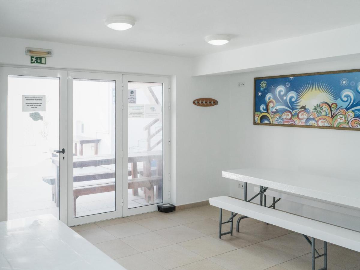 בליאל Peniche Surfcamp Hostel מראה חיצוני תמונה
